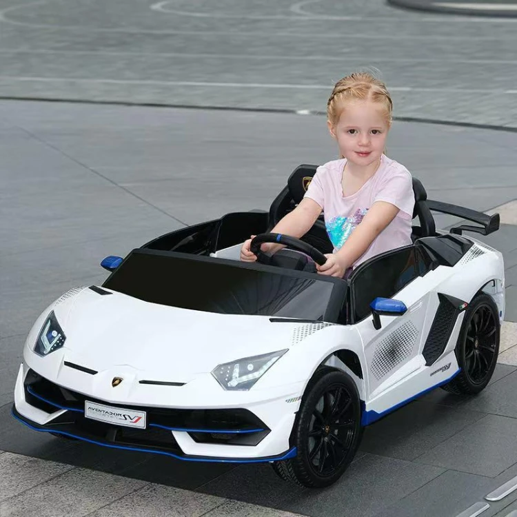 biały Lamborghini.jpeg