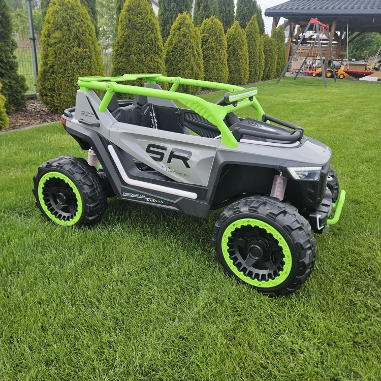 Duży SUV UTV 24V 4x4 Dla Dzieci Pilot 2.4G Bluetooth LED Skóra