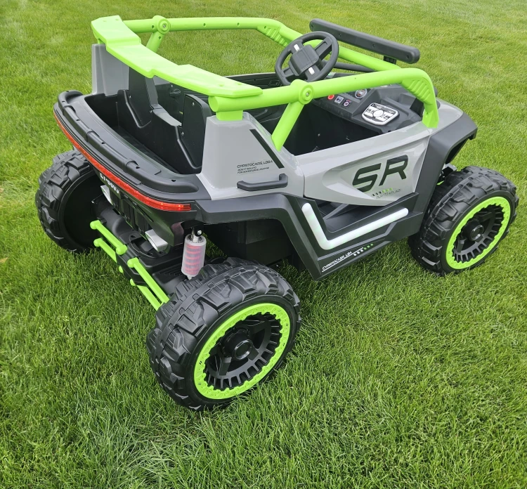 Duży SUV UTV 24V 4x4 Dla Dzieci Pilot 2.4G Bluetooth LED Skóra