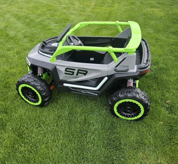 Duży SUV UTV 24V 4x4 Dla Dzieci Pilot 2.4G Bluetooth LED Skóra