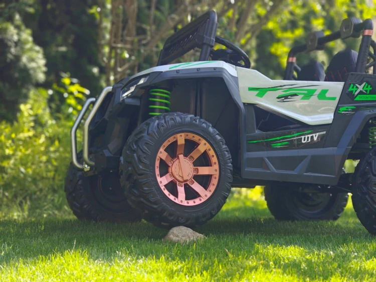 Auto terenowe dla dzieci 4x4 24v