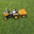 Traktor Elektryczny  12V z Przyczepą – Bluetooth, MP3, Skórzane Siedzenie