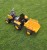 Traktor Elektryczny  12V z Przyczepą – Bluetooth, MP3, Skórzane Siedzenie